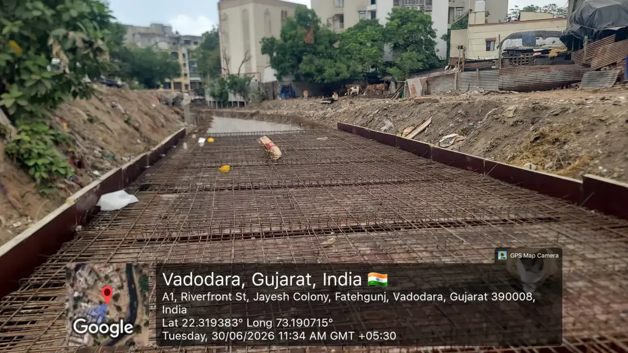 Reinforced cement concrete (RCC) storm water drain construction by CIP