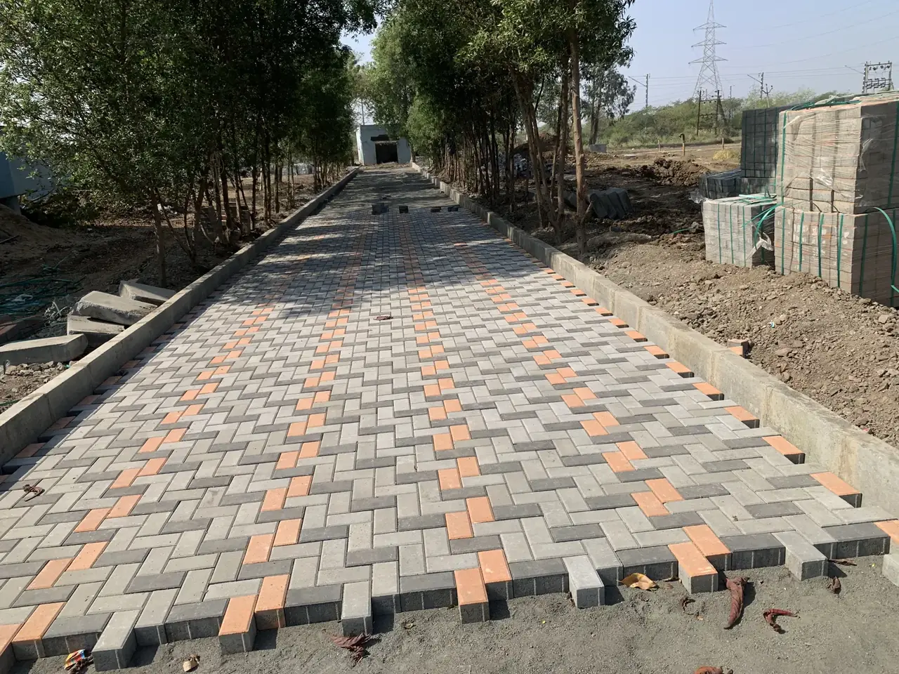 Heavy-duty interlocking paver block road construction by CIP